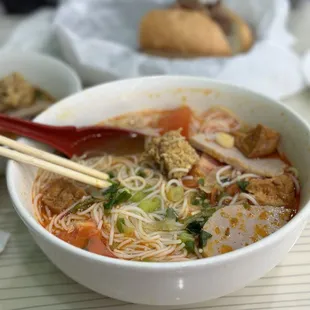 P8. Bun Rieu
