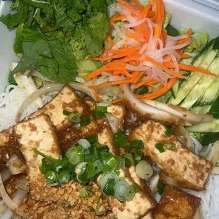 Lemongrass tofu vermicelli bowll