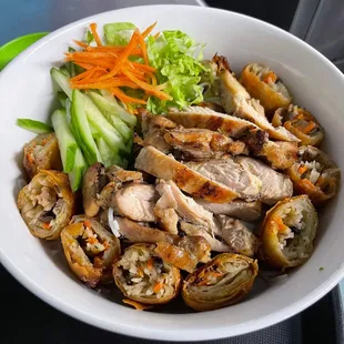 Vermicelli Noodle with grilled chicken and eggroll