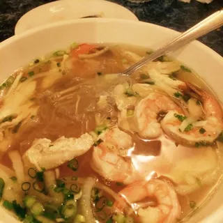 Chicken & Shrimp Mi/Hu Tieu Soup