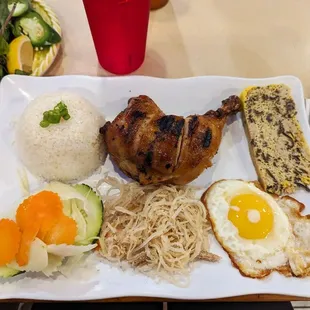 Rice dish with chicken. Yummy, but I'd go with pork next time!