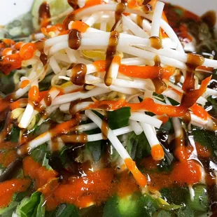 Hadn't been here since before Covid and hadn't had pho in almost 2 years. Got the regular-size chicken pho. Huge bowl of deliciousness!