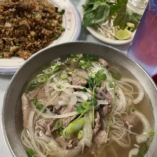 B1. Pho Tai