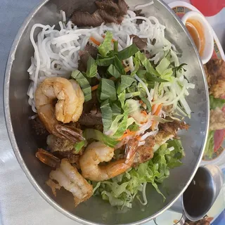 J5. Bun Tom Thit Nuong Cha Gio