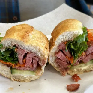 Grilled Marinated Pork Spring Roll