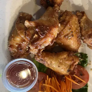 Garlic Butter Chicken Wings (9) (NEW)