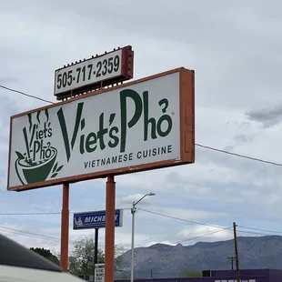 a sign for vietnamese cuisine