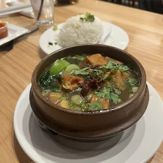 Tofu & Veggie Claypot