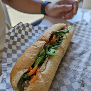 Vietwich classic beef banh mi