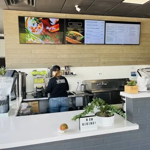 sushi and sashimi, interior