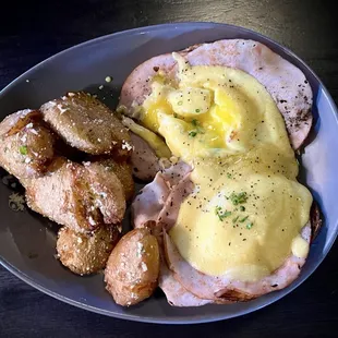 Eggs Benedict