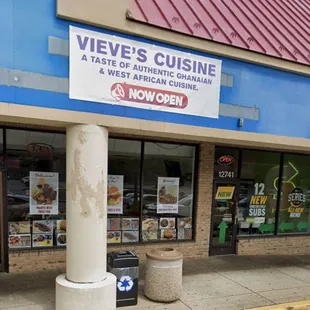 the outside of a restaurant