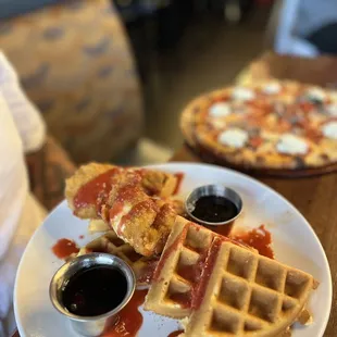 Nashville hawt chicken and waffles