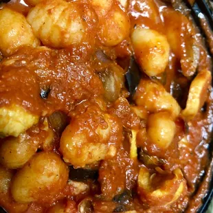 Gnocchi pasta bowl with (the best!) pomodoro sauce and sautéed vegetables