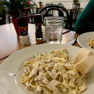 December 2023 Fettuccine Alfredo with chicken