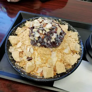 Injeolmi Shaved Snow