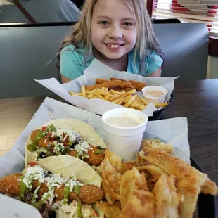 Fish tacos and onion chips