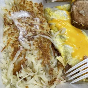 Ham cheese omelet &amp; hash browns