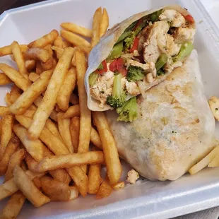 Stir fry wrap with chicken