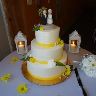 Our beautiful wedding cake