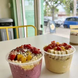 Pitaya &amp; Tropical bowls