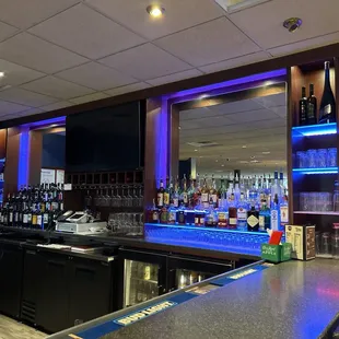 the bar area of a restaurant