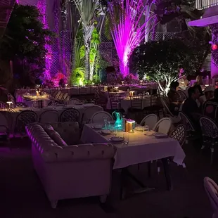 Main dining area under the stars in a quad.