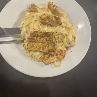 Fettuccine Alfredo with Grilled Chicken