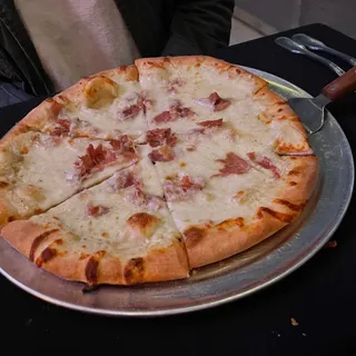 Johnny New Yorker Pizza