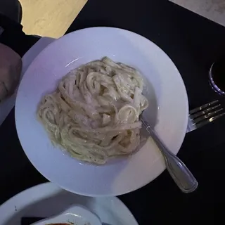 Fettuccine Alfredo