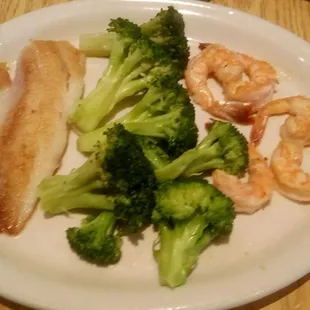Lunch special grilled fish &amp; Shrimp, sub steamed Broccoli for Potatoes and Rice