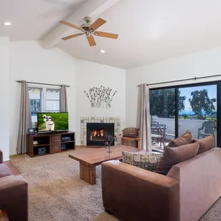 Santa Cruz living room