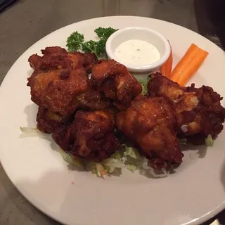 Spicy Buffalo Wings (7 Piece Bone-In or Boneless)