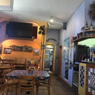 Cute and quaint li&apos;l place