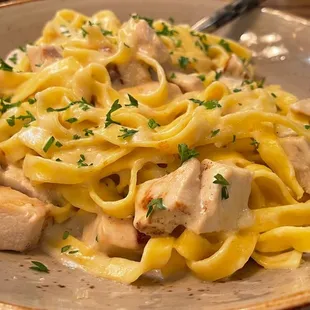 Fettuccine Alfredo