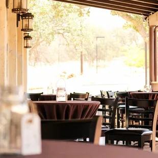 Villa La Paz: Cafe Lounge veranda