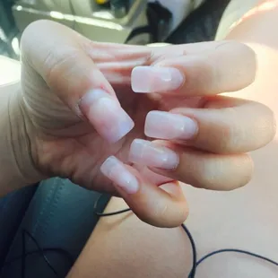 About 4 weeks, minimal lifting and the gel is cracked because I pick at it when I&apos;m nervous.