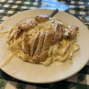 Fettuccine Alfredo