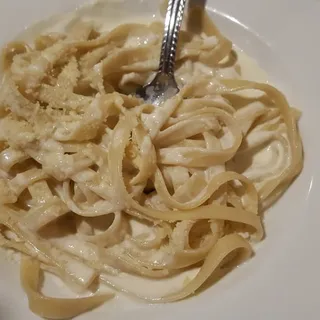 Fettuccine Alfredo