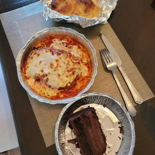 Garlic bread, chicken parmigiana &amp; chocolate cake