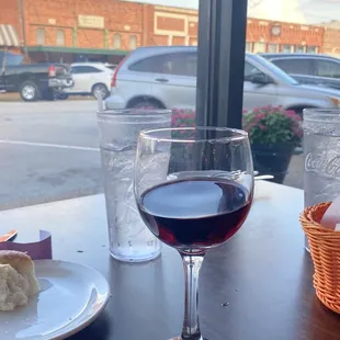 Pinot noir and rolls