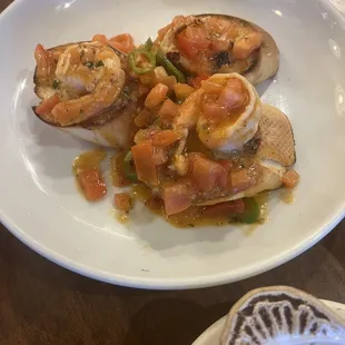 Not on the menu, I want to call it Mundos spicy shrimp Bread
