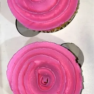 What she received, NOTHING LIKE WHAT WE ORDERED EVEN THOUGH WE PROVIDED THE OTHER PICTURES AND THEY ARE FROM THEIR OWN WEBSITE