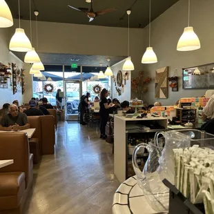 sushi and sashimi, interior