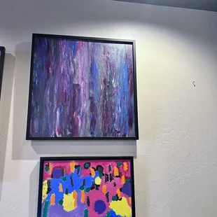 I like the wall art.