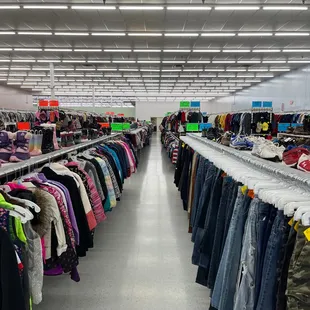 Village Discount Outlet of Columbus has moved from 3500 Cleveland Ave, Columbus OH to 
  109 Huber Village Blvd. Westerville, OH 43081