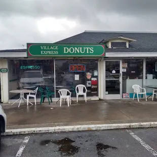the outside of a donut shop