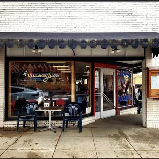 the outside of a restaurant