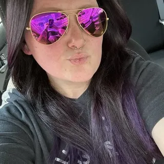 Dezi L.