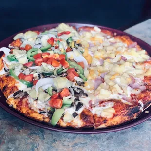 Custom half and half pizza - very nice!